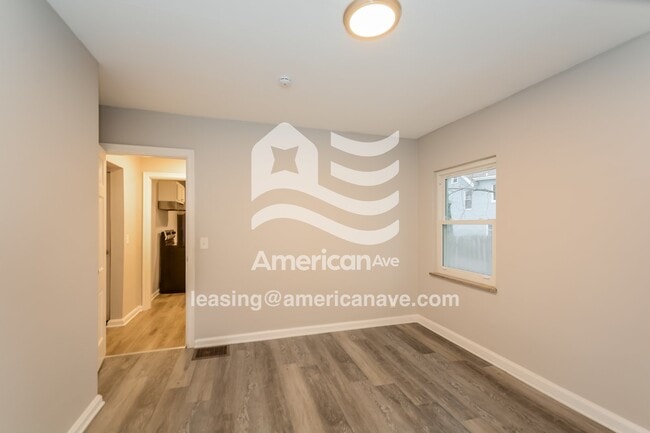 Photo - 3908 Grand Ave