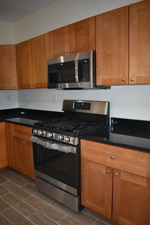 Photo - 16 Glenville Ave