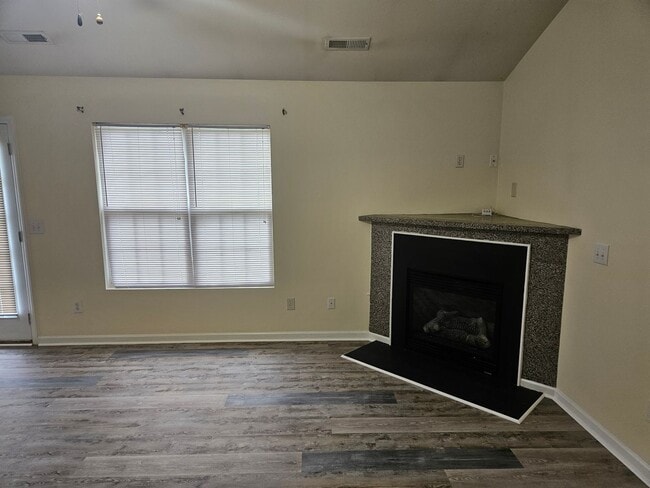 Photo - 1474 Bromwich Dr