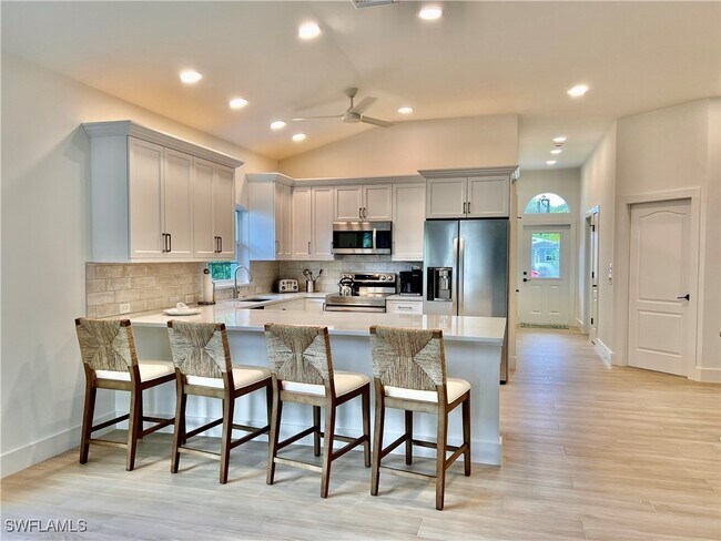 Photo - 575 101st Ave N