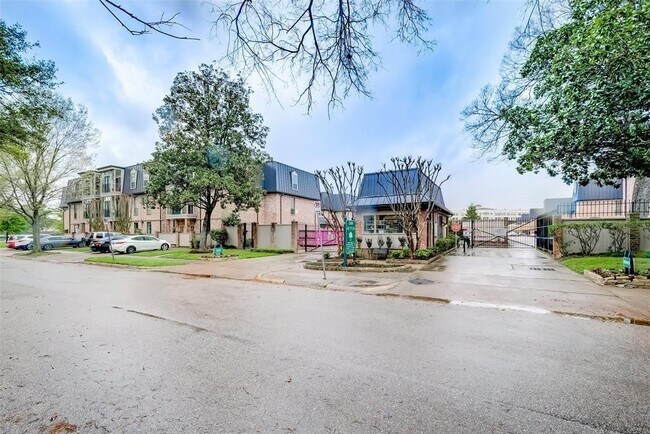 Photo - 2400 N Braeswood Blvd Unit 329