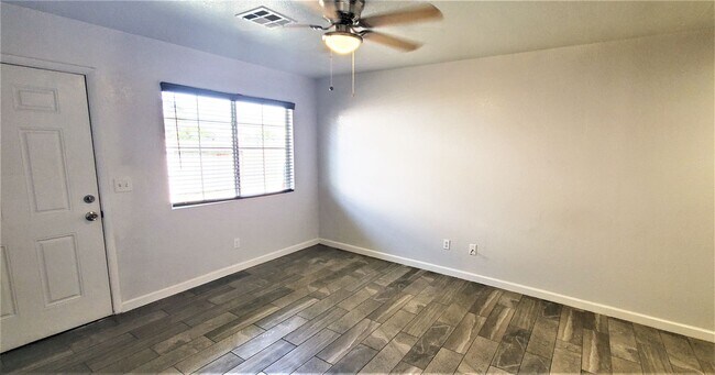 Photo - 938 Fourth St Unit #2