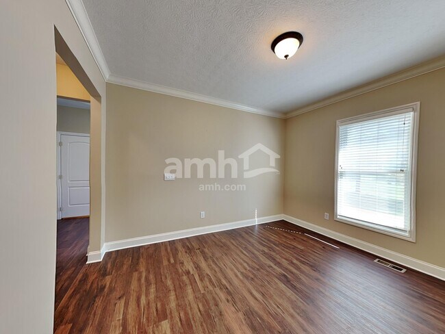 Photo - 942 Mill Run Dr