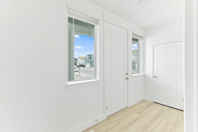 Photo - 4728 E Lake Corner Dr