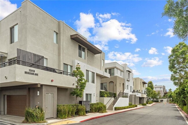 Photo - 12913 Mission Ave