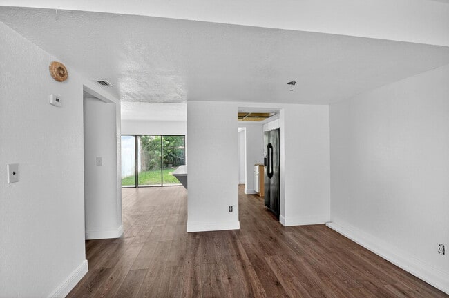 Photo - 1405 White Pine Dr