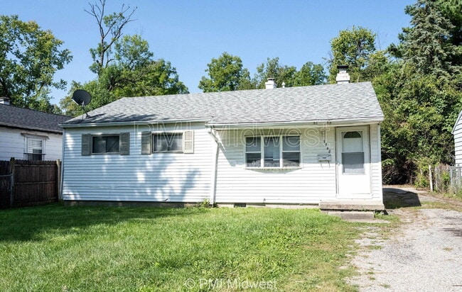 Photo - 3748 N Hawthorne Ln