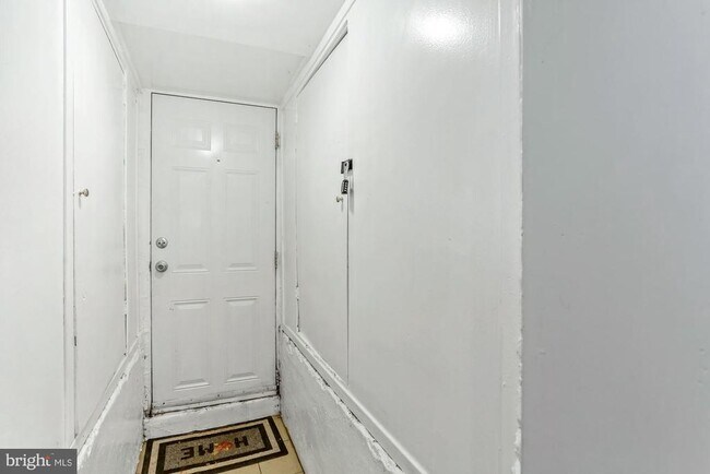 Photo - 952 Shepherd St NW