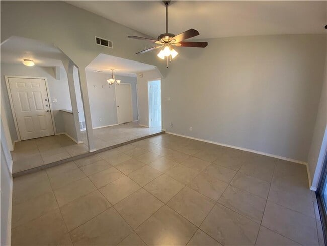 Photo - 5249 Meadow Creek Dr