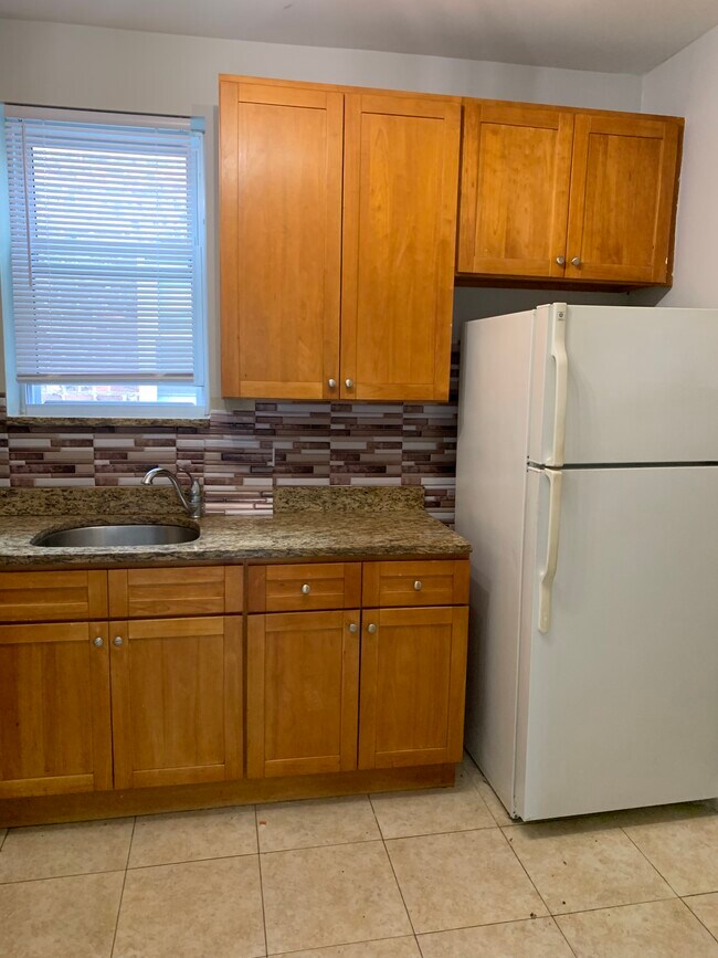 Photo - 3600 N Lamon Ave Unit 2