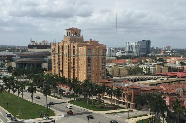 Photo - 651 Okeechobee Blvd Unidad 1209