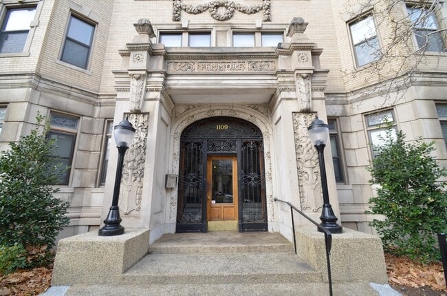 Photo - 1109 Boylston St Unidad 1