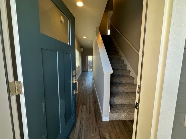 Photo - 61534 SE Lucia St Unit 2