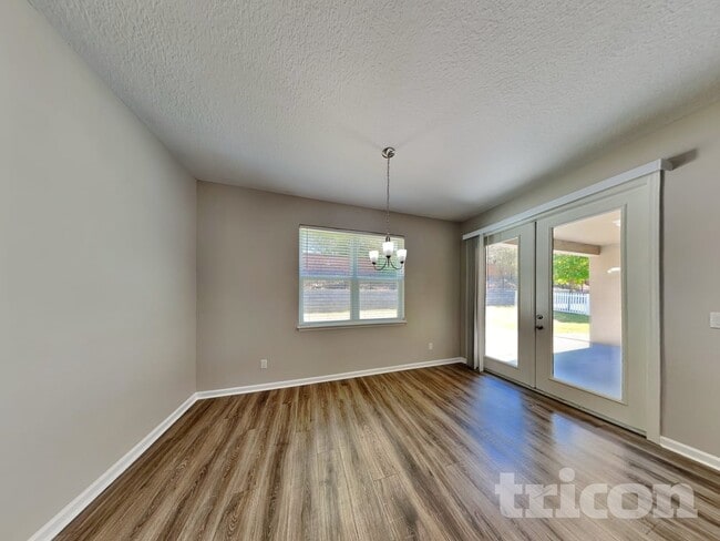 Photo - 3525 Chandler Estates Dr