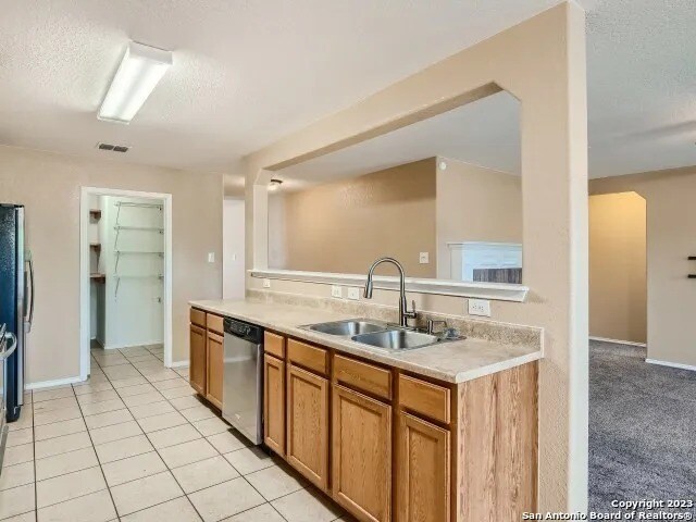 Photo - 7902 Derby Vis