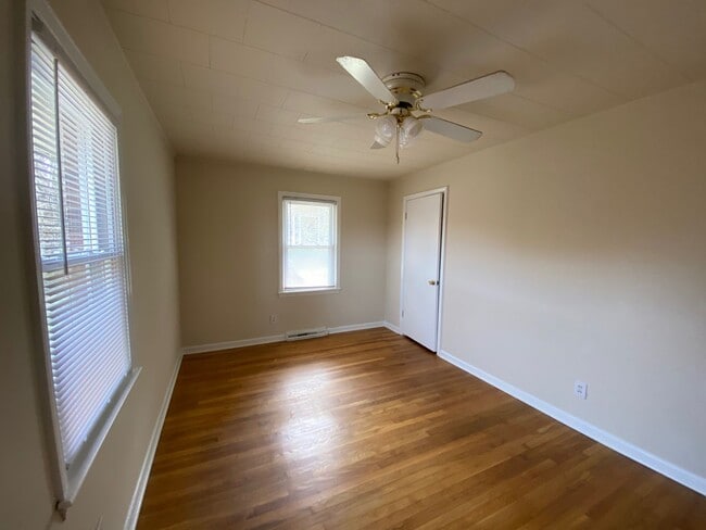 Photo - Walk to NCCU. 3 Bedroom