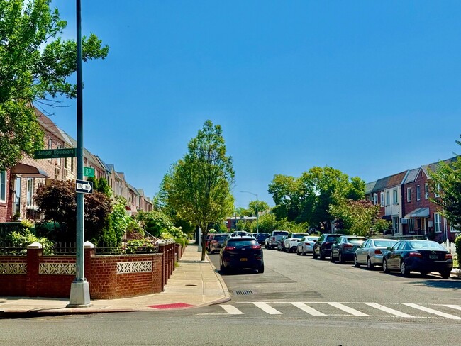 Photo - 6365 76th St