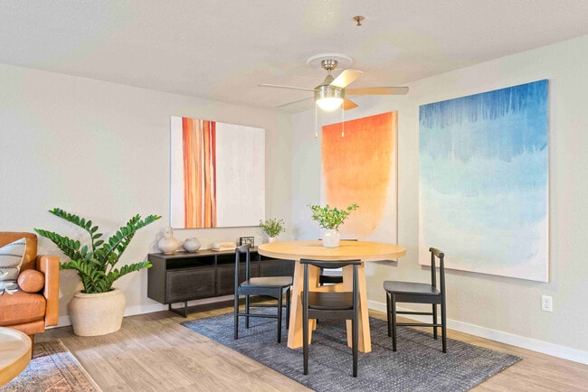 Skyview 3322 apartments — community photo