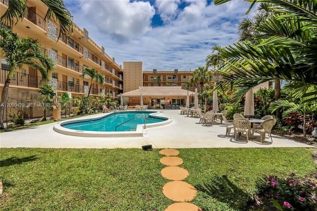 Photo - 2145 Pierce St Unit 326