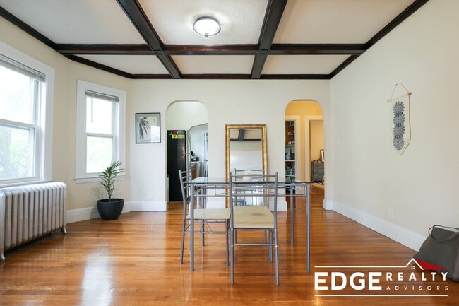 Photo - 39 Nottinghill Rd Unit 2