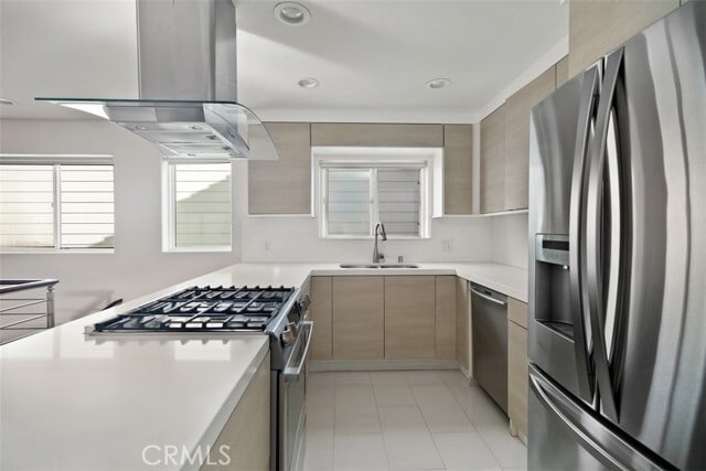 Photo - 614 Acacia Ave