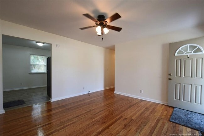 Photo - 815 McNeil St