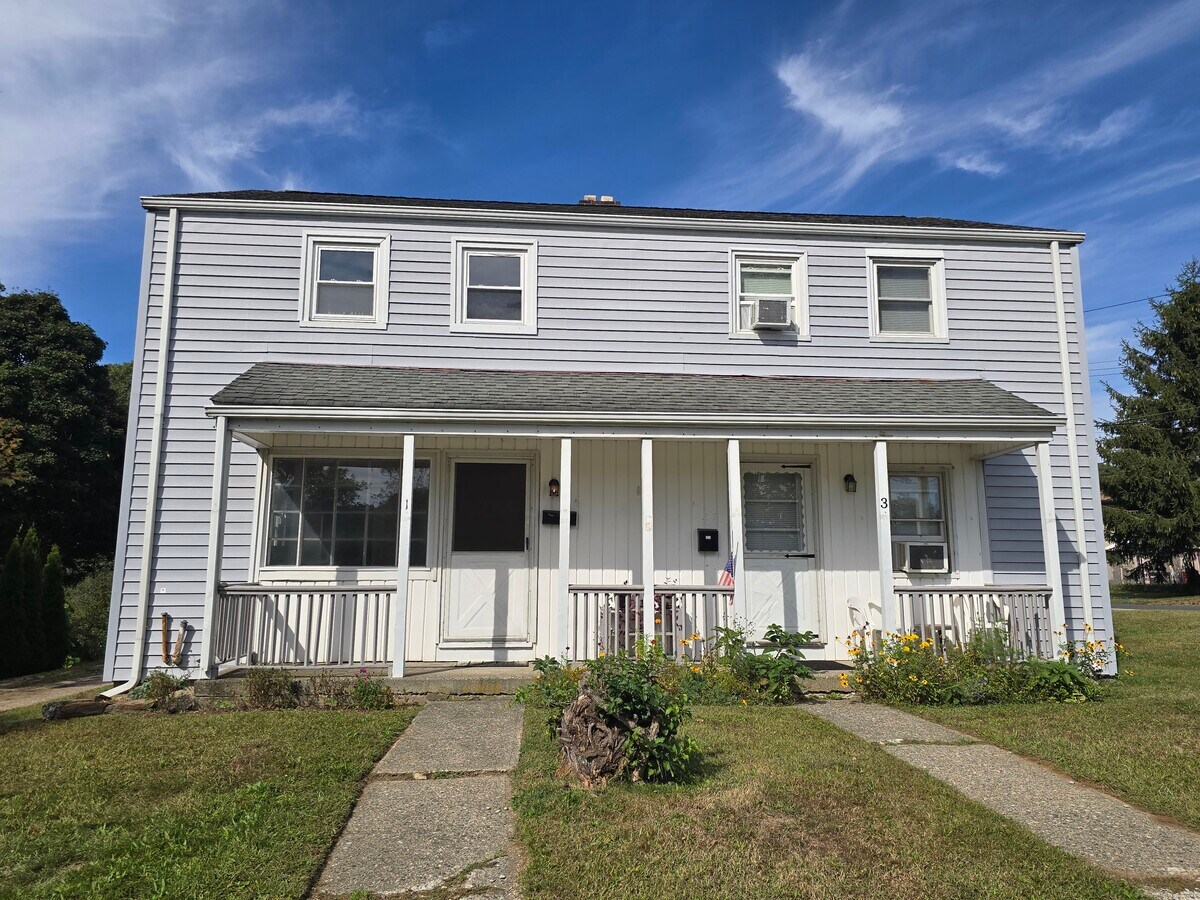 Photo - 1 Murray Ave