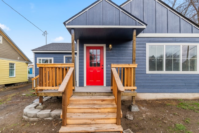 Photo - 2327 Garden Ave