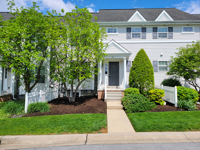 Photo - 616 Wagonwheel Rd Townhome