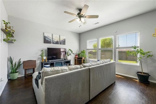 Photo - 805 NW 70th Ave