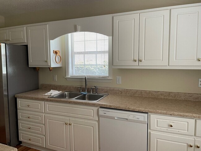 Photo - 115 Double Tree Dr