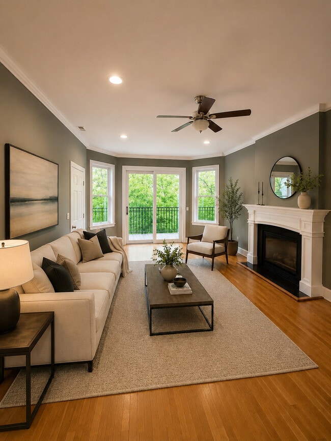 Photo - 2038 W Iowa St Unit 2W