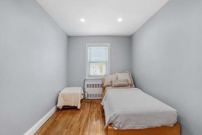 second br - 6312 Beach Channel Dr Unit Arverne Oasis - Top Floor