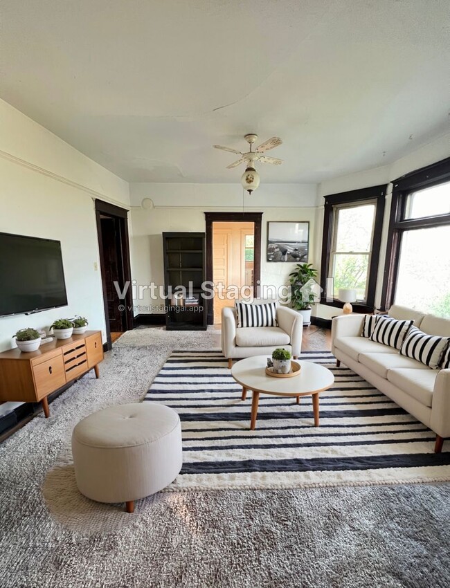 Building Photo - 910 N 22nd Ave W Unit 910 N 22nd Ave W - 2 Rental