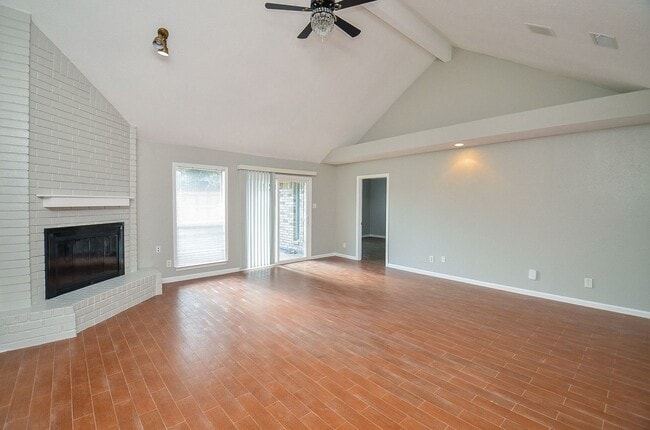 Photo - 155 April Waters Dr W