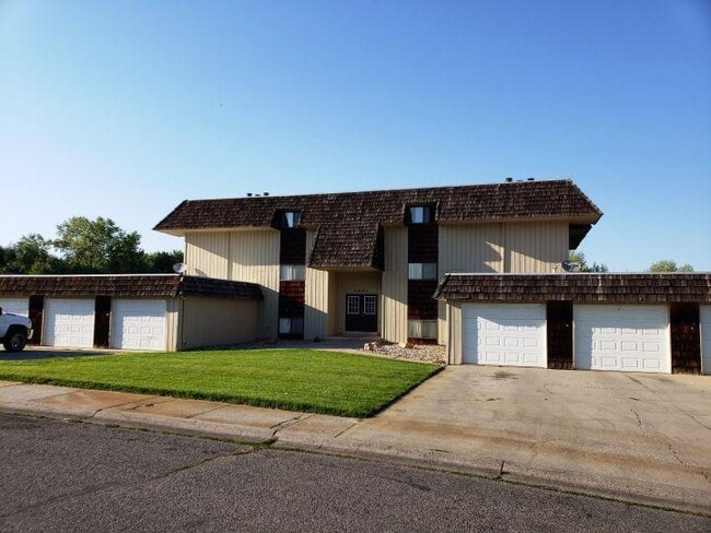 Building Photo - 2 bedroom in Billings MT 59105 Rental