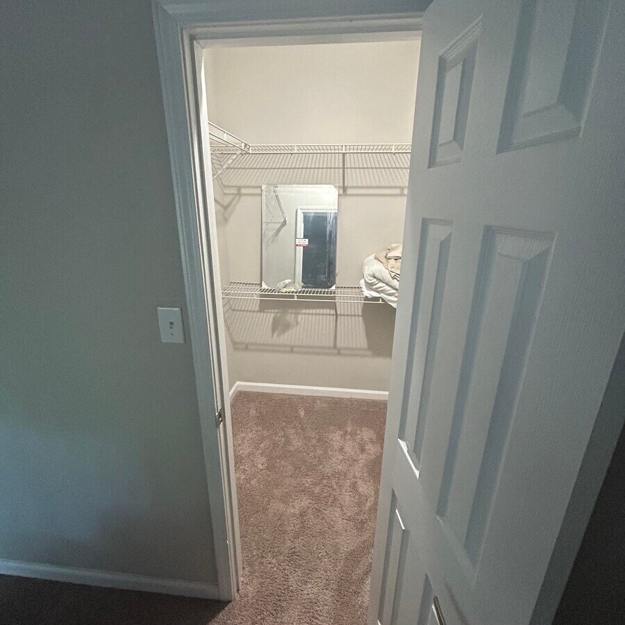 Photo - 7510 Waterford Square Dr Unit Room B