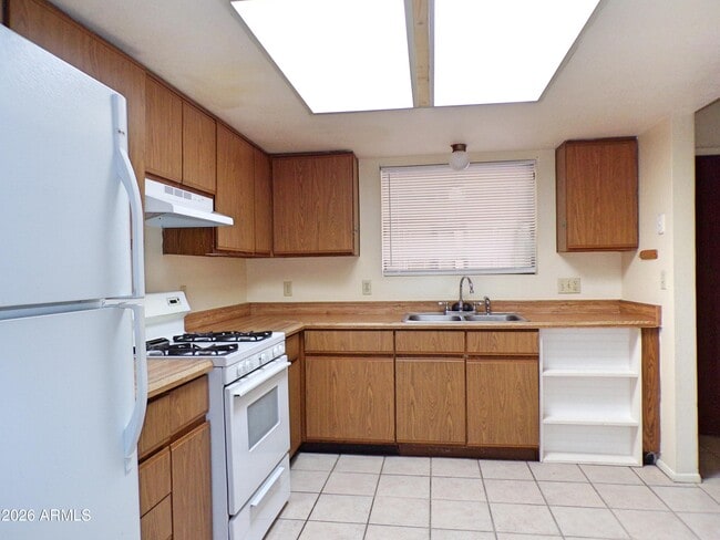 Photo - 4411 Buena Loma Way