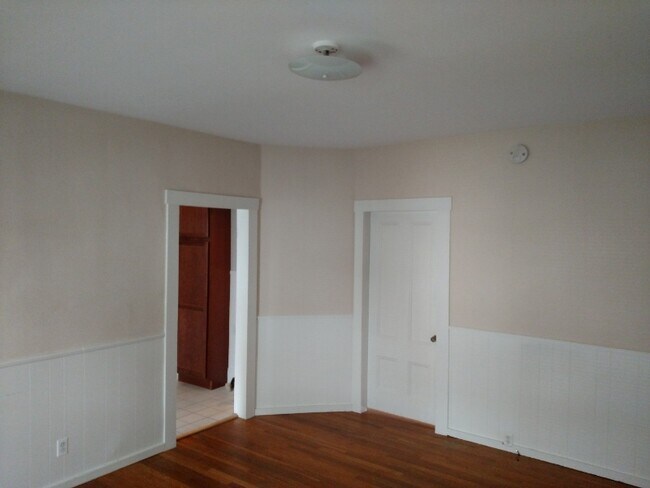 Photo - 24 Prescott St