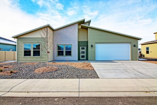 Building Photo - Beautiful Brand-New 3 Bedroom Home Near the Colorado River & Trail System