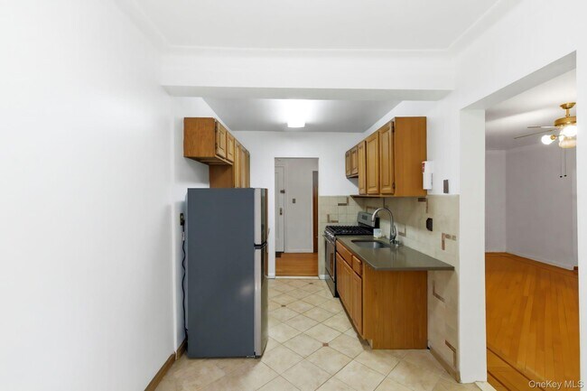 Photo - 1 Broad Pkwy Unit 3M