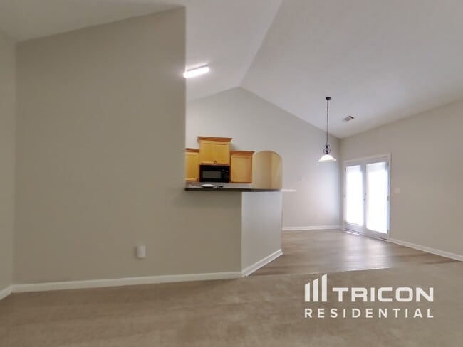 Photo - 5746 Lakeside Dr