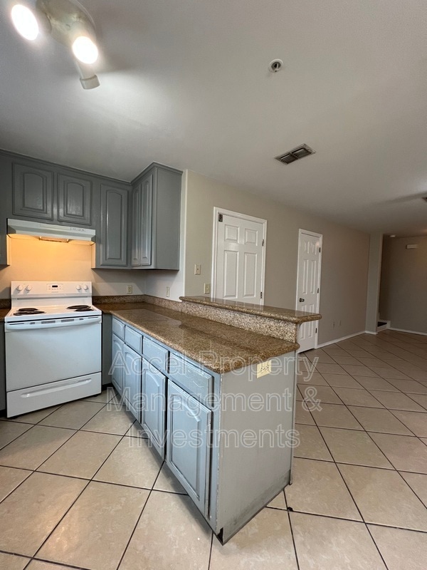 Photo - 407 S 48th Ln Unit 1