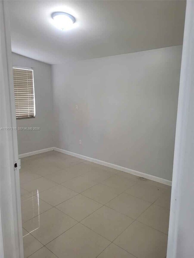 Photo - 1155 NE 113th St