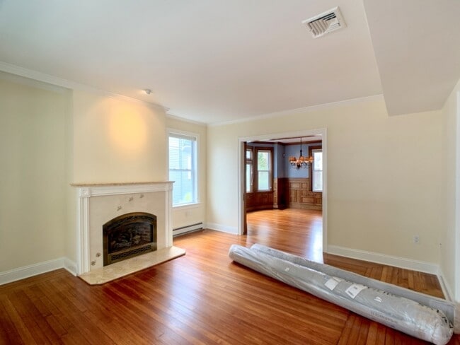 Photo - 7 Brooks Ave