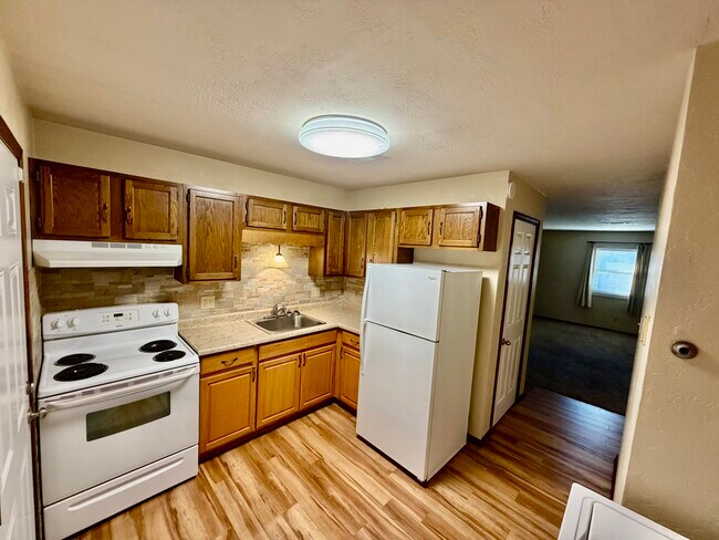 Kitchen - 401 N A St Unit 4