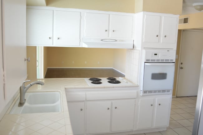 Photo - 1653 N Circle Dr