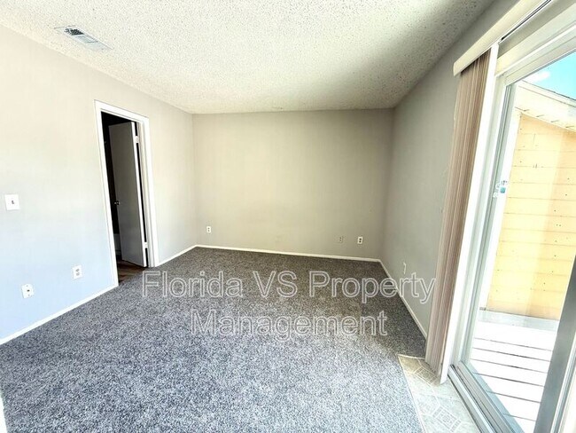 Photo - 206 Watts Ln Unit B