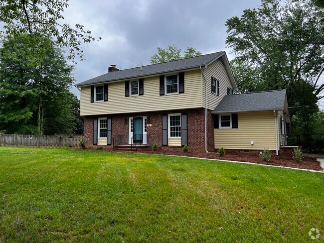 Building Photo - 818 Montpelier Dr Rental