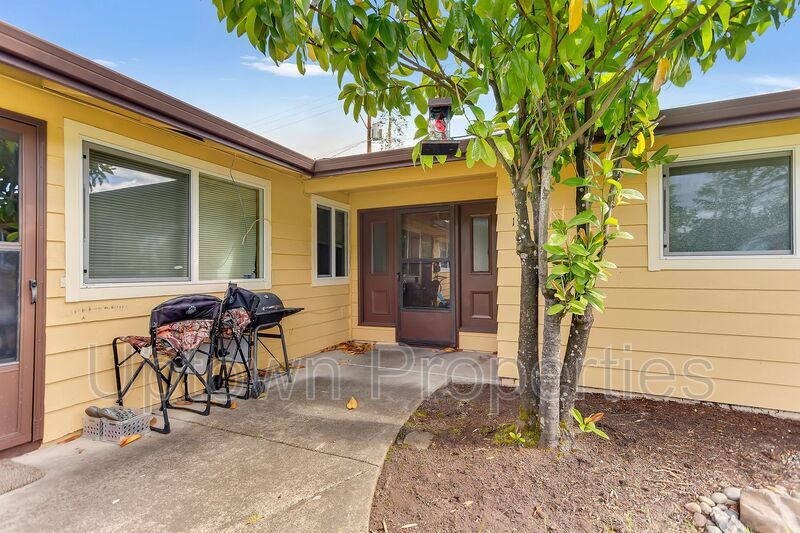 Photo - 6970 SW King Blvd